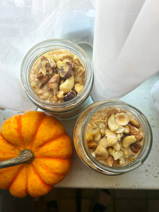 overnight oats with pumpkin and nuts
